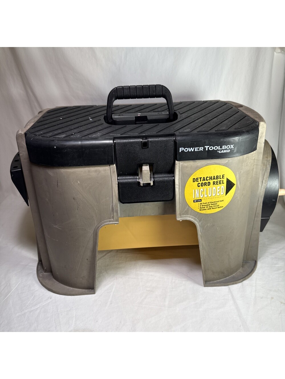 Power Toolbox / Step Stool By LASKO 20ft Electrical Cord 4 Outlets 3 Trays Nice